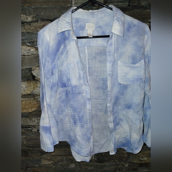Chicos Blue Tie-Dye Button-Up Shirt Great Condition - Picture 3 of 7